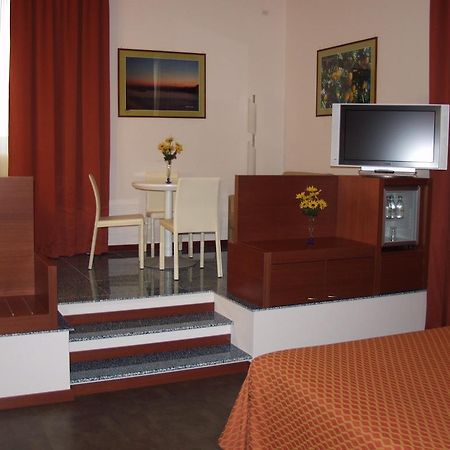 Hotel Mareschi Palace Novara Dış mekan fotoğraf