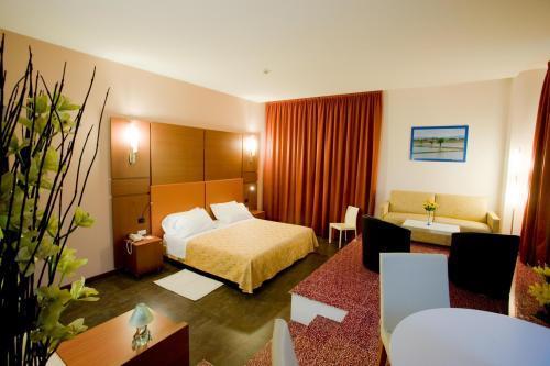 Hotel Mareschi Palace Novara Oda fotoğraf