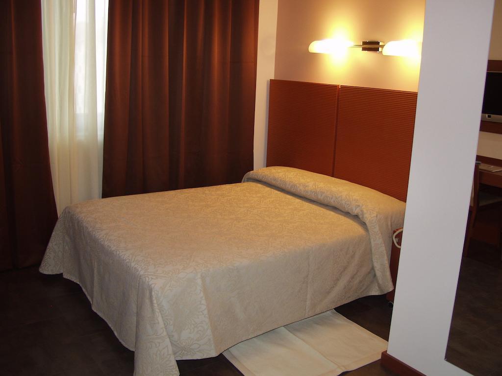 Hotel Mareschi Palace Novara Dış mekan fotoğraf