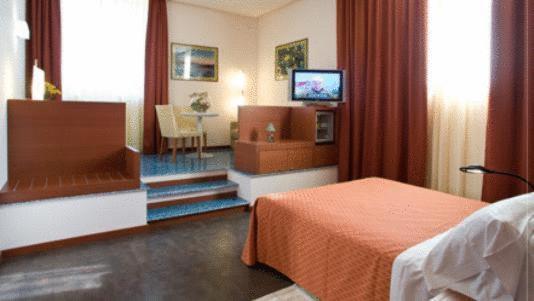 Hotel Mareschi Palace Novara Oda fotoğraf